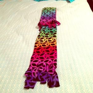 Peace sign scarf