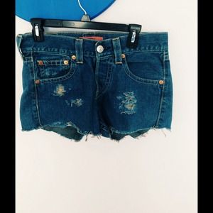 Levi high waisted jeans!