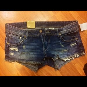 Cute denim shorts