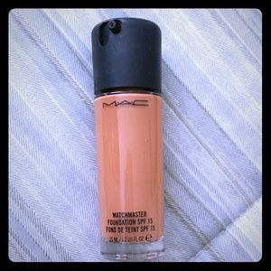 MAC matchmaster foundation SPF 15