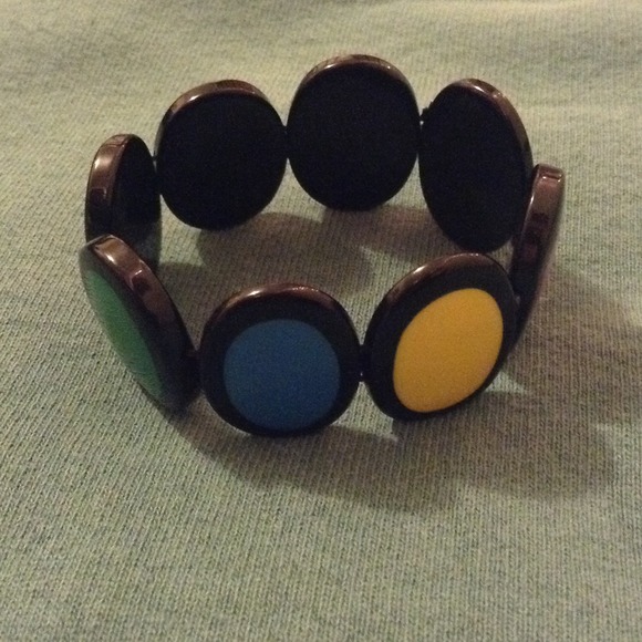 Colorful circle bracelet