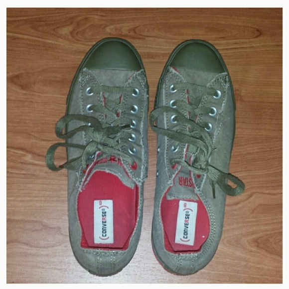 CONVERSE Product RED