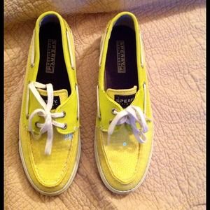 🌻Bright Yellow Sperry Topsider Shoes Size 7