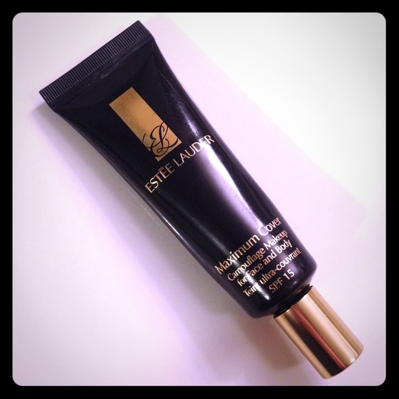 Estée Lauder camouflage