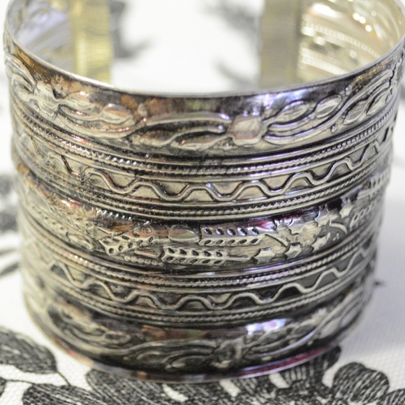 Bangle - Picture 3 of 3
