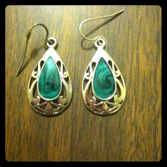 Sterling silver teardrop earrings worn once!