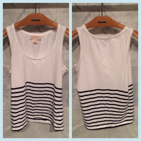 ⚓️SOLD⚓️Michael Kors Cute Tank-Top - Picture 2 of 3