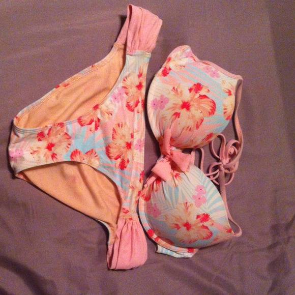 Brand new hollister bathing suit