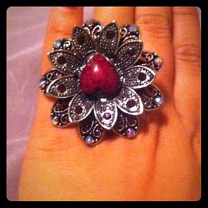 Floral heart ring