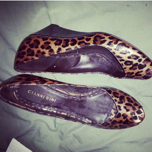 Leopard wedge!
