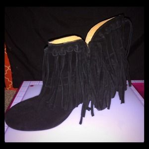 Nine West booties/suede/fringe/western