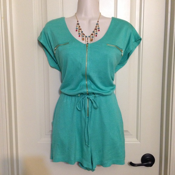 🚫Bundled🚫Mint Green Romper - Picture 4 of 4