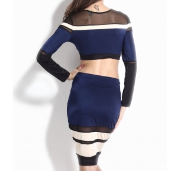 Navy  and cream body con 2 piece skirt set S/M - Picture 3 of 3