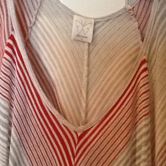 Ella Moss bat wing top size medium. - Picture 2 of 3