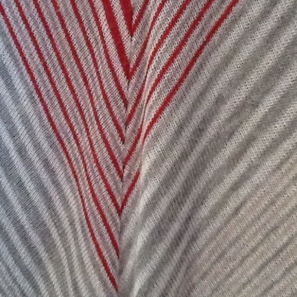 Ella Moss bat wing top size medium. - Picture 3 of 3