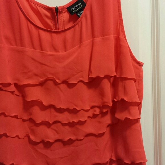 Sleeveless burnt orange top in good condition