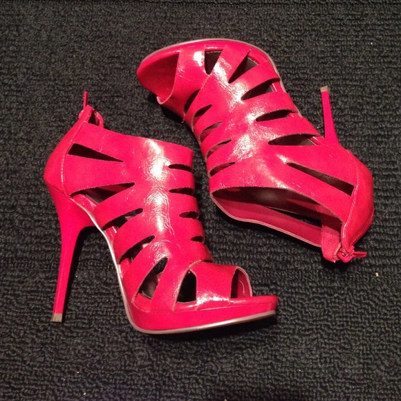 Red Booties - Picture 4 of 4