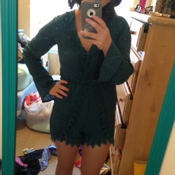 TOBI Spring Awakening Romper - Picture 4 of 4