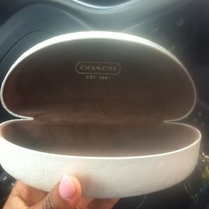 Sunglasses box holder