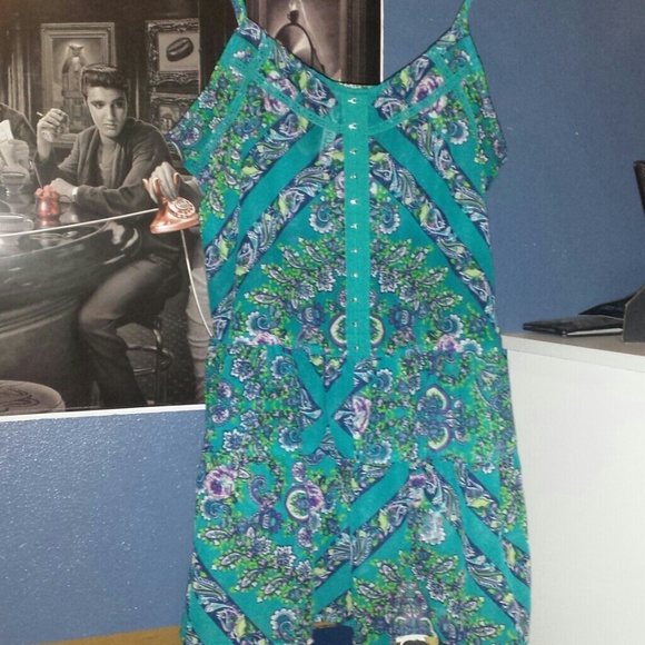 Nice flowy top 2for12