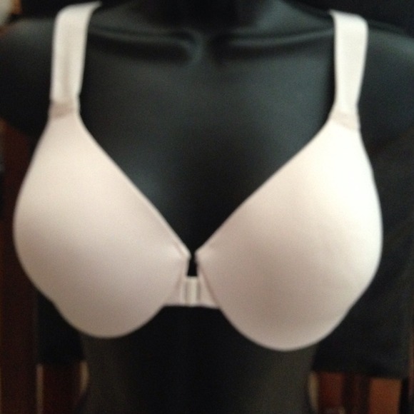 SOLD!!!!   Spanx 36D Bra-llelujah NWOT