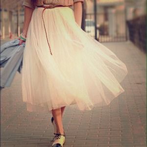 Plus size cream tulle skirt