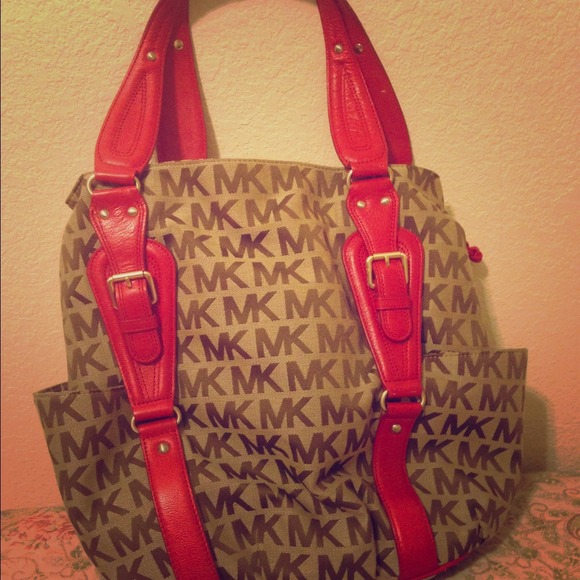 Michael Kors Handbag/Tote ❤️