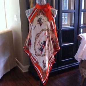 NWT gorgeous printed scarf lined dress/top size S