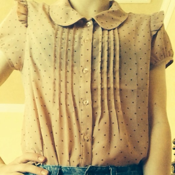 Shear collared polka dot top