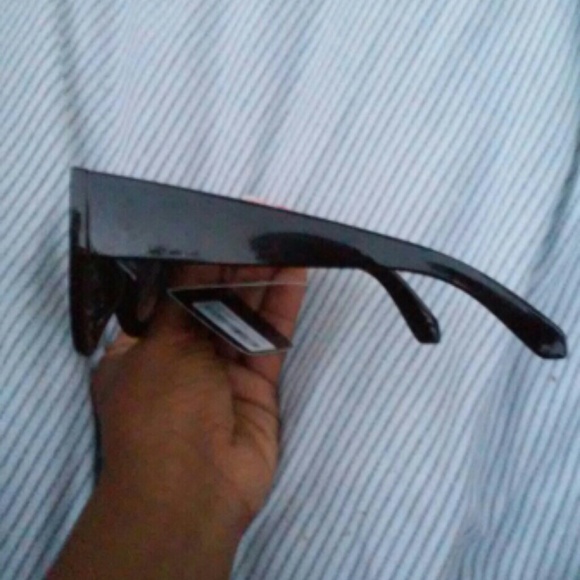 Black Retro Shades - Picture 2 of 2