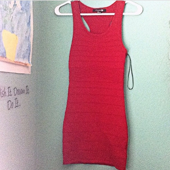 Red bodycon dress