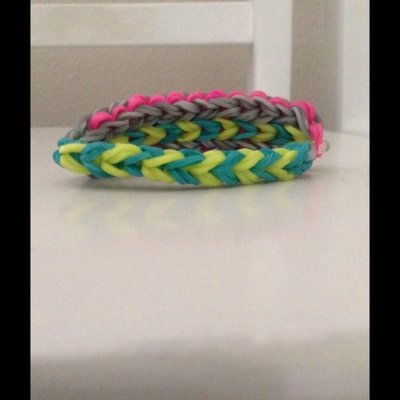 Rainbow loom bracelet - Picture 2 of 3