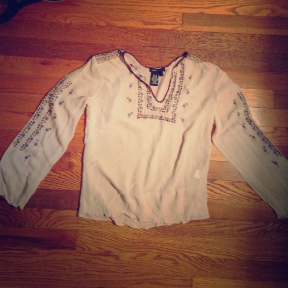 Sheer BCBG peasant blouse!