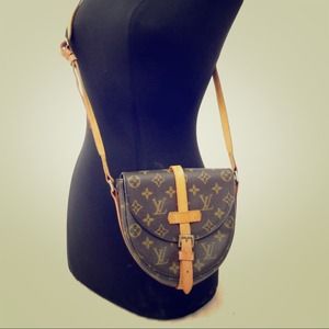 Authentic Louis Vuitton Chantilly PM