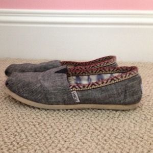 Toms, Women's 5