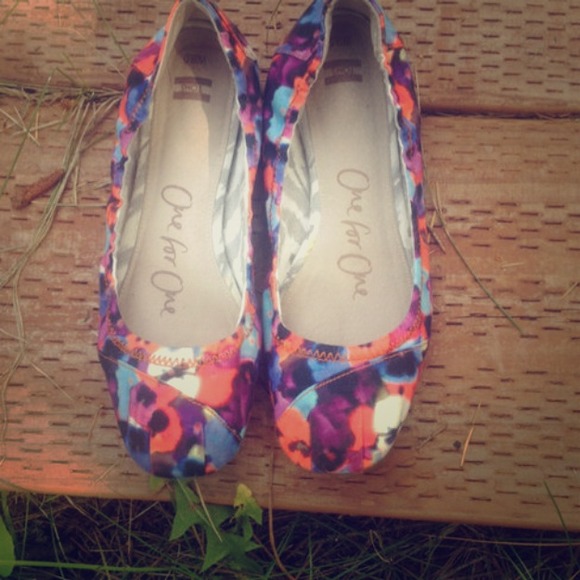 Floral Toms Flats