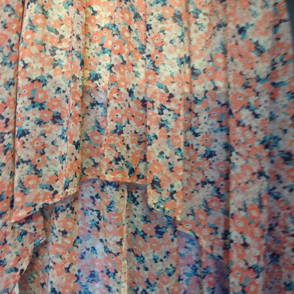 Floral high low skirt - Picture 3 of 3