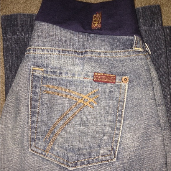 🎀sold🎀Maternity 7 For All Mankind size 26