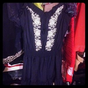 Forever21 Navy blue dress with light beige design