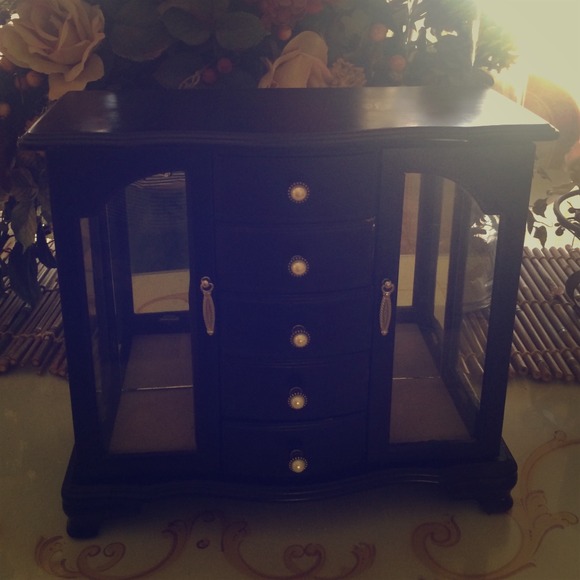 Cute vintage jewelry holder 💎💍