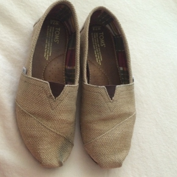 burlap toms
