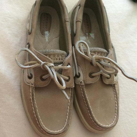 tans sperry top siders
