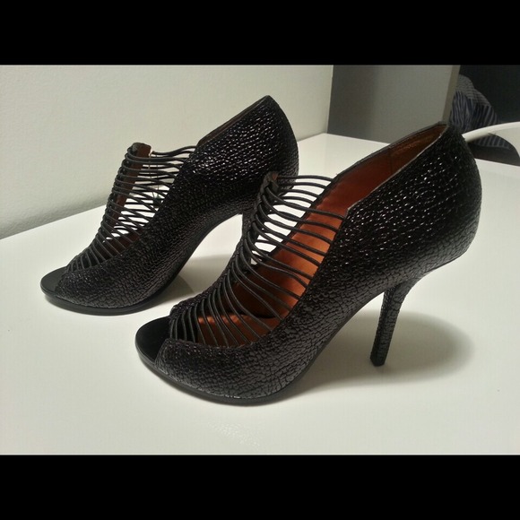 Givenchy Sandals - Picture 2 of 4