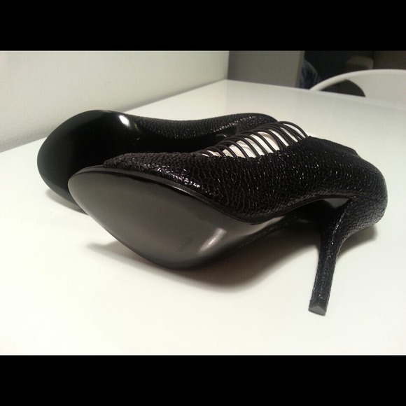 Givenchy Sandals - Picture 3 of 4