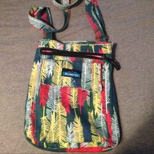 Kavu purse
