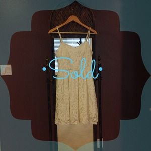 SOLD Adorable off-white Lace Skater