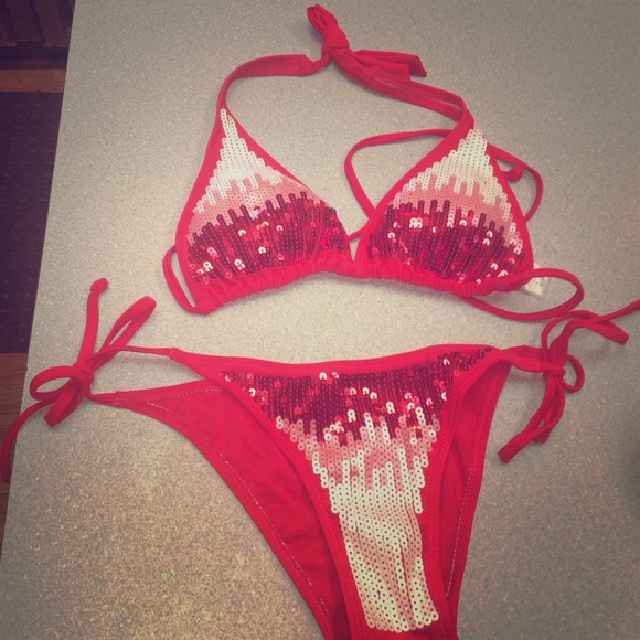 Red ombr? full sequin bikini