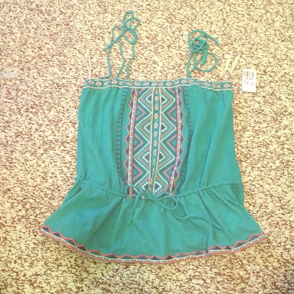 Cute summer top for twelve bucks!