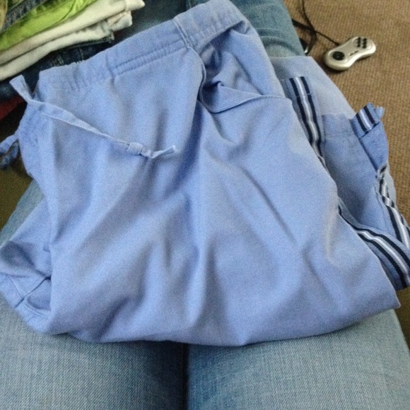 Scrub pants and top set