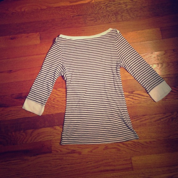 Boat neck tee!